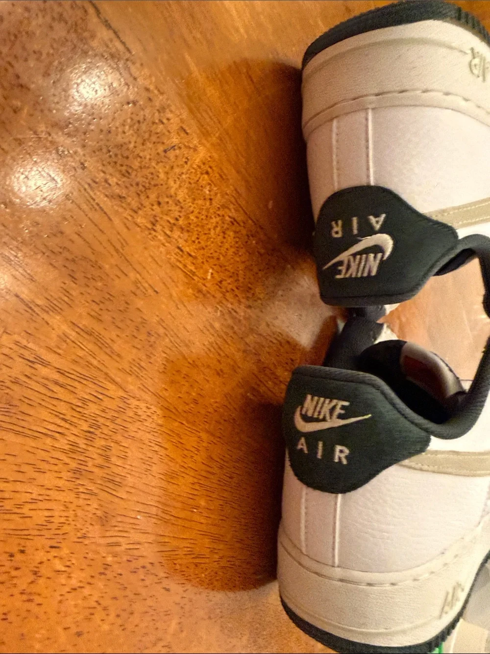Nike Air Force 1 Low '07 LV8 Vintage Green Men's Size 9.5 Sneakers HF1939-100